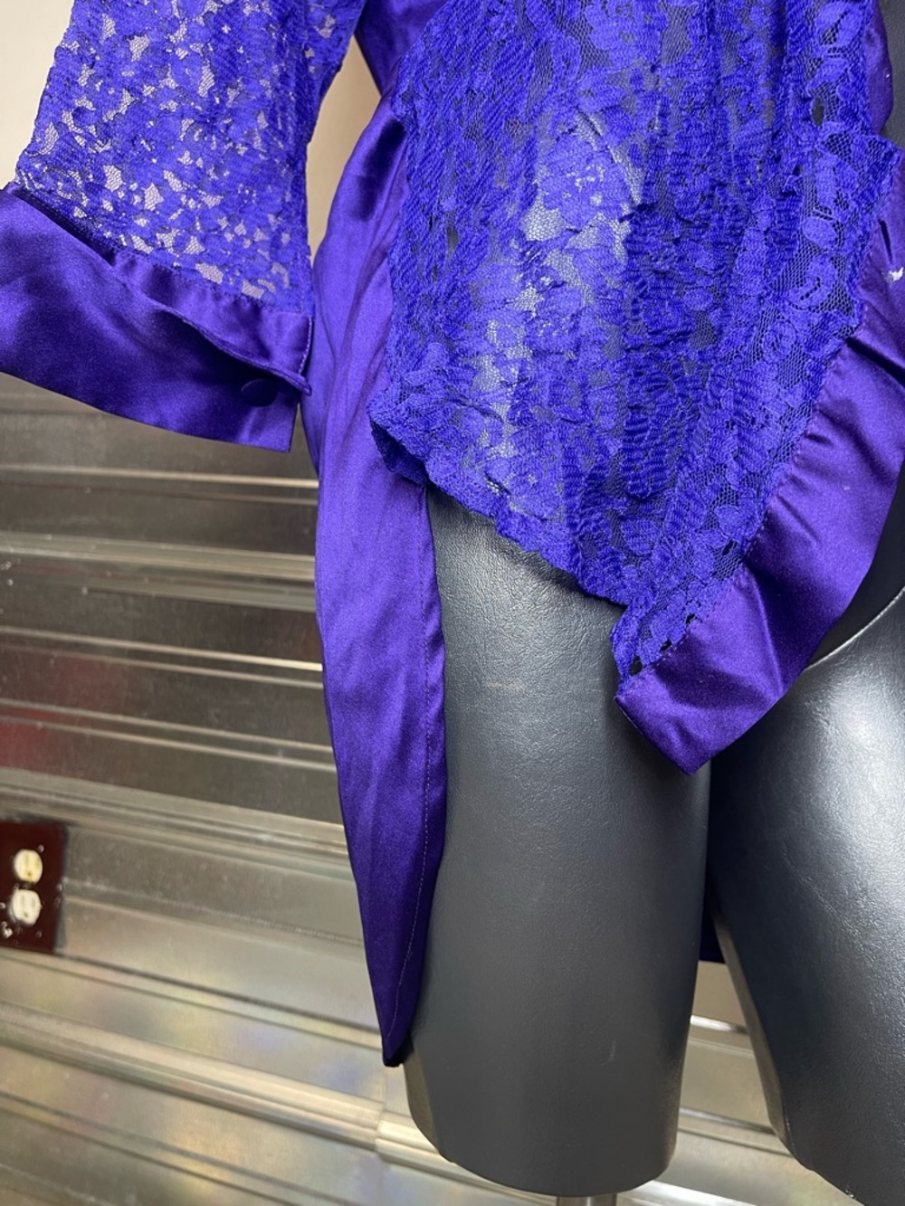 Vintage 1990s Victoria’s Secret Deep Purple Lace Satin Trim Sheer Robe Top - Picture 2 of 13